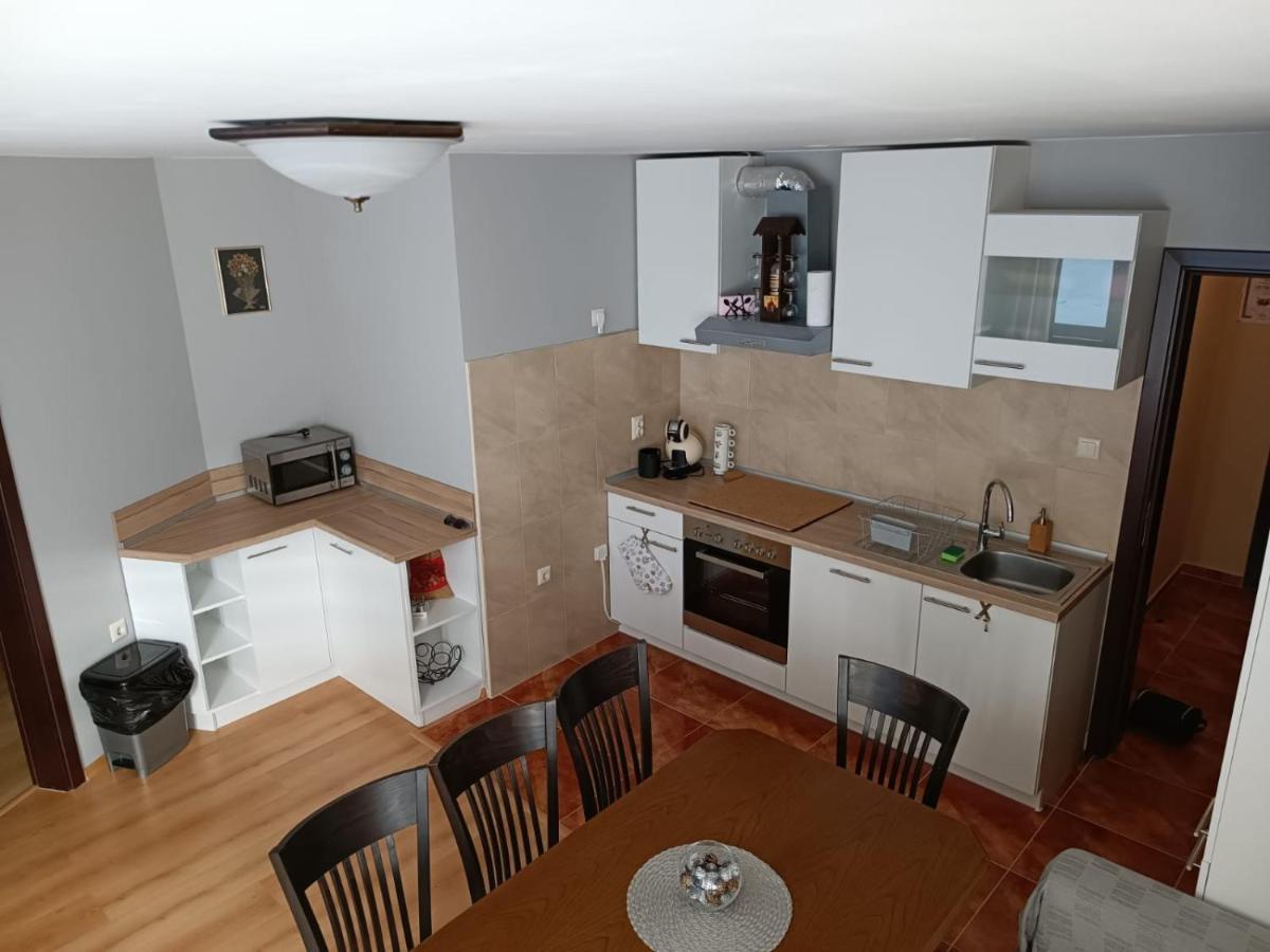 Dobi'S Apartment Elit47 At Elit ปอมโปโรโว ภายนอก รูปภาพ